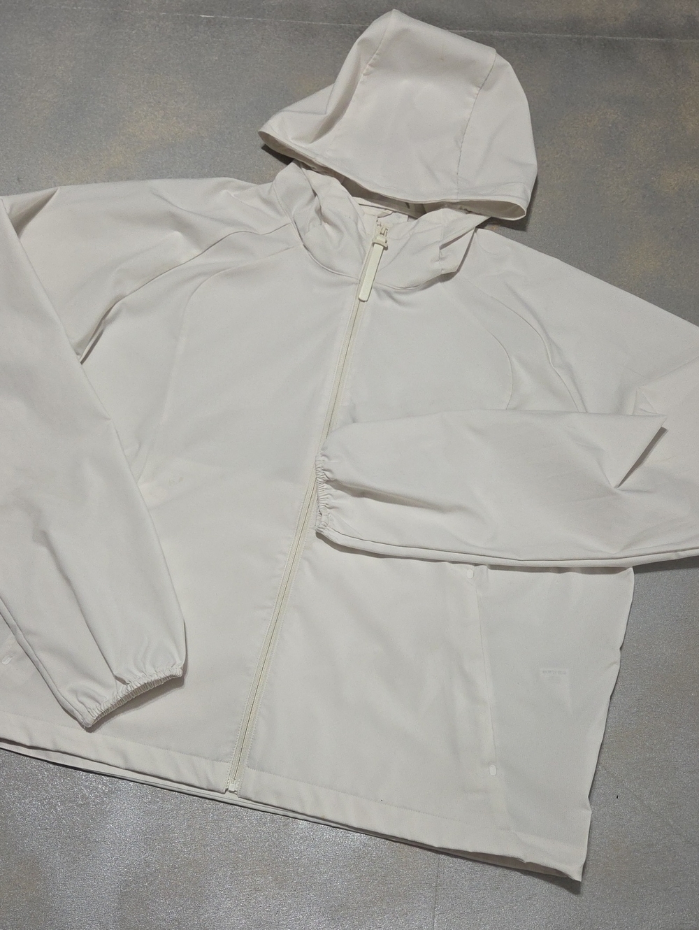 Beyond Yoga Cream Hooded Windbreaker Jacket